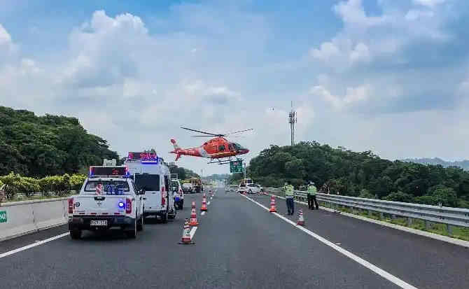 吴堡高速公路汽车救援案例